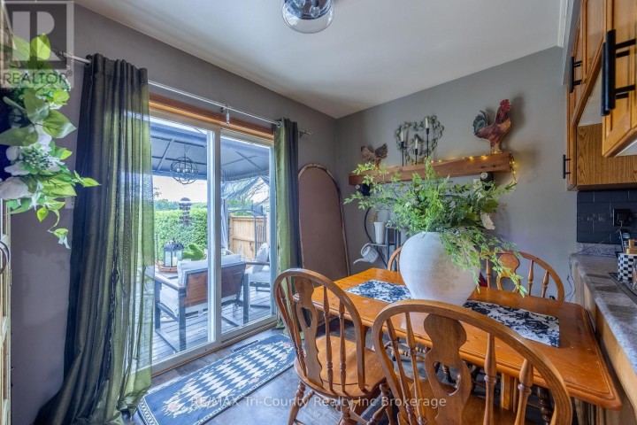 Photo 8 at 21 Kara Lane, Tillsonburg