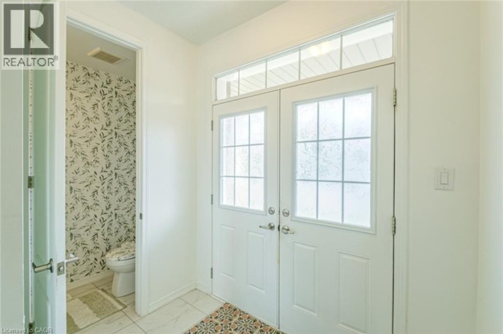 Photo 17 at 36 Munro Circle, Brantford