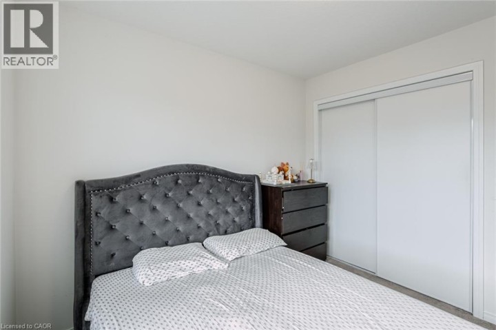 Photo 33 at 36 Munro Circle, Brantford