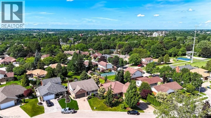 Photo 46 at 10 Glen Abbey Court, Woodstock