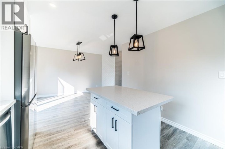 Photo 16 at 100 North Park Street, Brantford