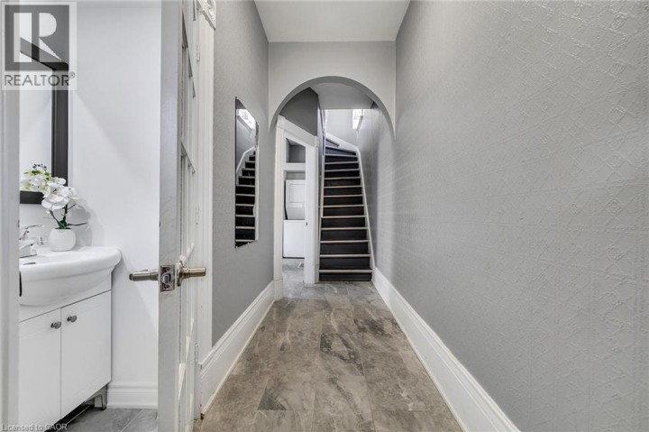 Photo 11 at 174 William Street, Brantford