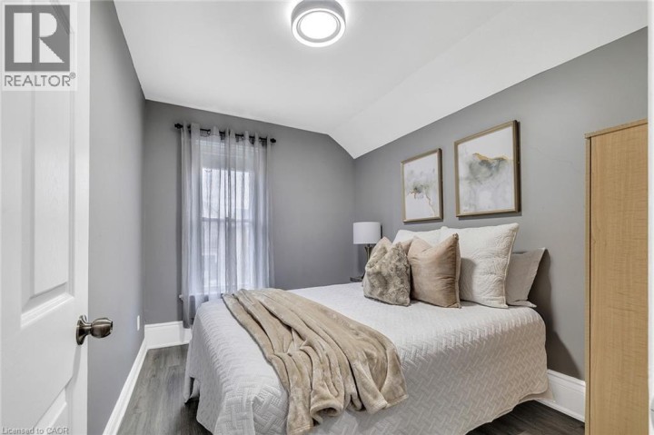 Photo 13 at 174 William Street, Brantford