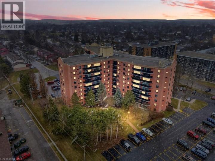 Photo 1 at 9 BONHEUR Court 902, Brantford