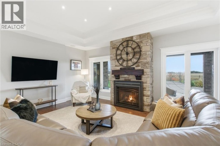 Photo 11 at 407 Mcbay Road, Brantford