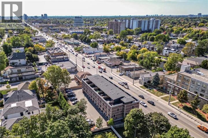 Photo 24 at 760 LAKESHORE Road E 201