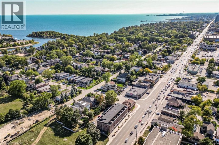 Photo 25 at 760 LAKESHORE Road E 201