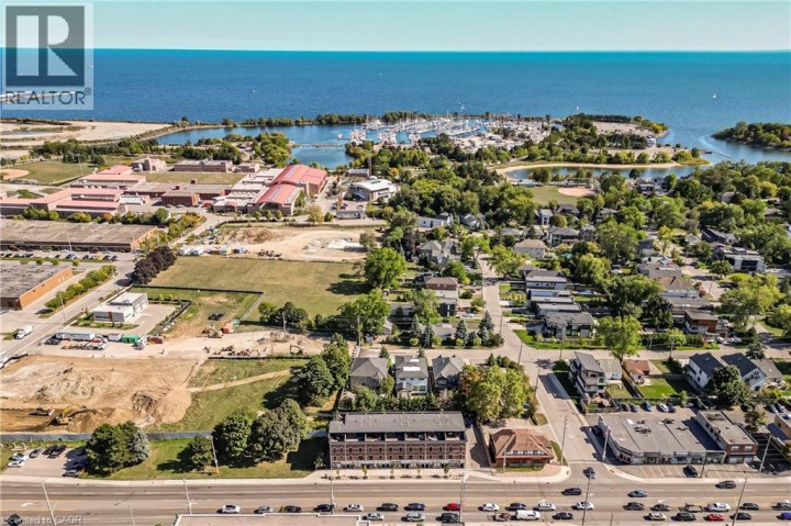 Photo 27 at 760 LAKESHORE Road E 201