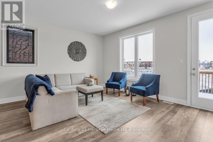 Photo 10 at 30 Seaton Crescent, Tillsonburg