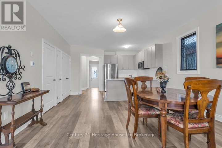 Photo 12 at 30 Seaton Crescent, Tillsonburg