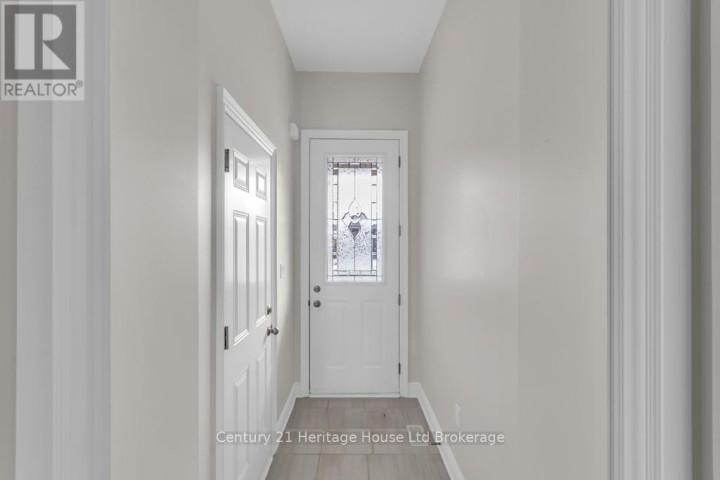 Photo 13 at 30 Seaton Crescent, Tillsonburg