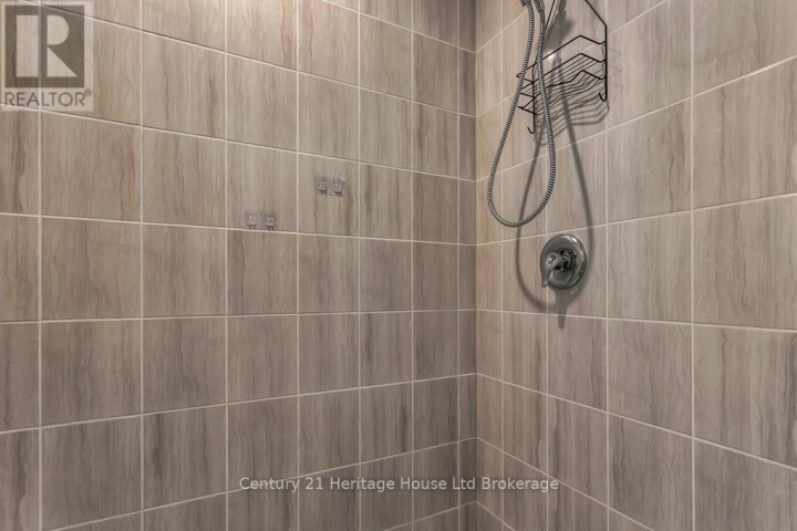 Photo 16 at 30 Seaton Crescent, Tillsonburg