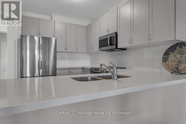 Photo 3 at 30 Seaton Crescent, Tillsonburg