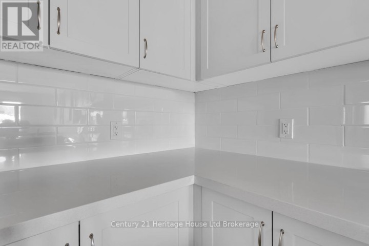 Photo 6 at 30 Seaton Crescent, Tillsonburg