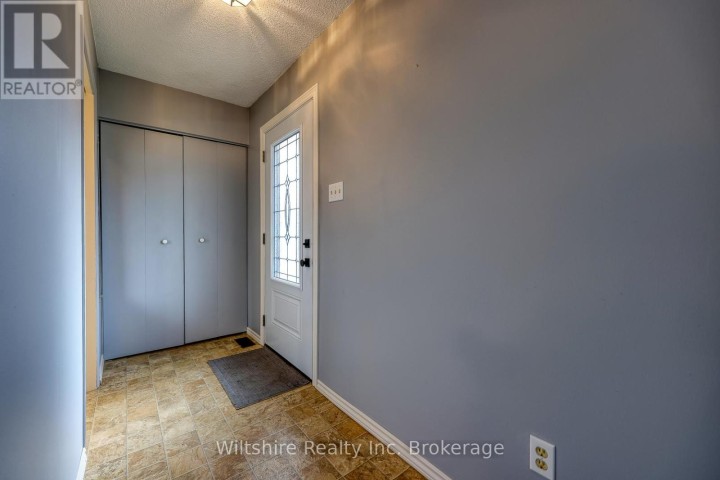 Photo 10 at 22 Centennial Avenue, Tillsonburg