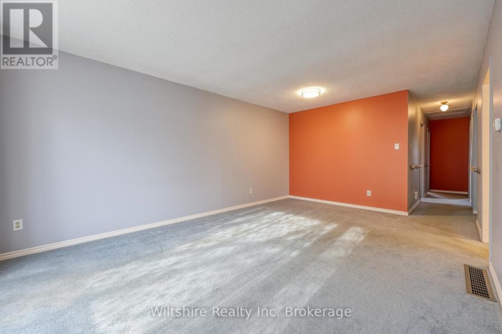 Photo 15 at 22 Centennial Avenue, Tillsonburg