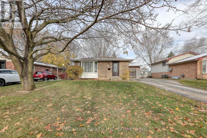 Photo 3 at 22 Centennial Avenue, Tillsonburg