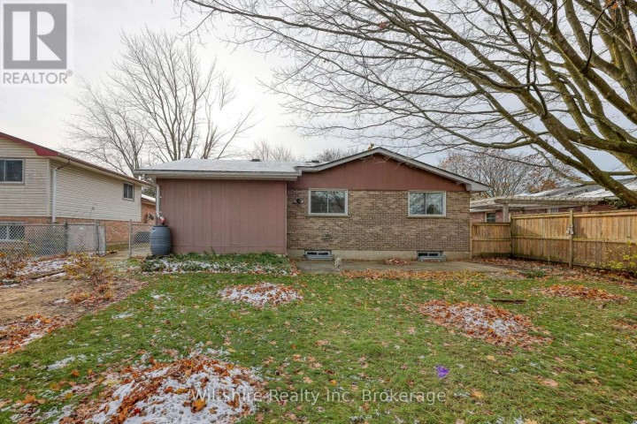 Photo 7 at 22 Centennial Avenue, Tillsonburg