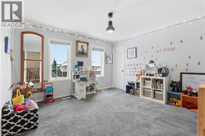 Photo 17 at 17 Hoodless Court, Brantford