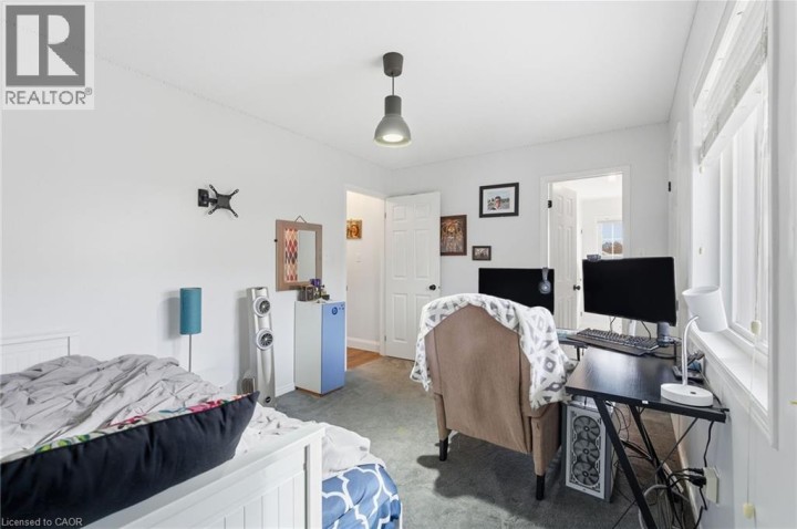 Photo 20 at 17 Hoodless Court, Brantford