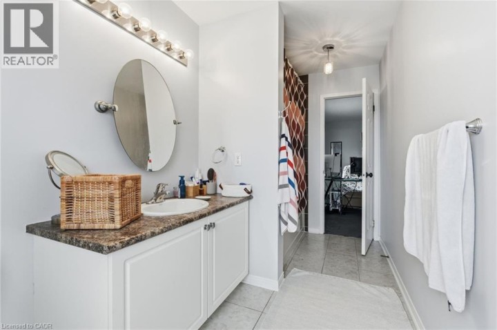 Photo 21 at 17 Hoodless Court, Brantford