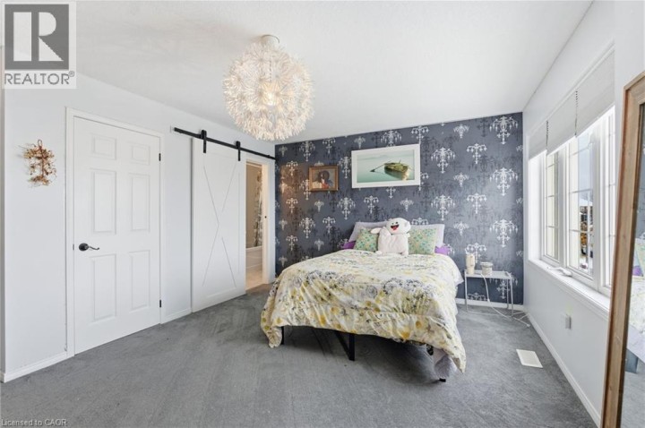 Photo 23 at 17 Hoodless Court, Brantford