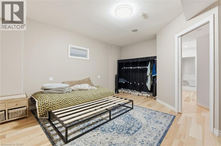 Photo 39 at 17 Hoodless Court, Brantford