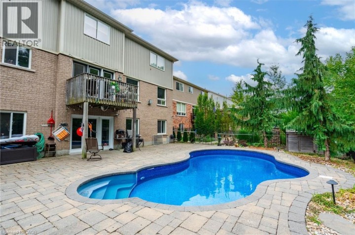 Photo 44 at 17 Hoodless Court, Brantford