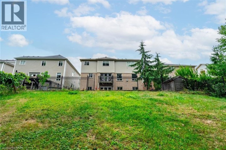 Photo 46 at 17 Hoodless Court, Brantford