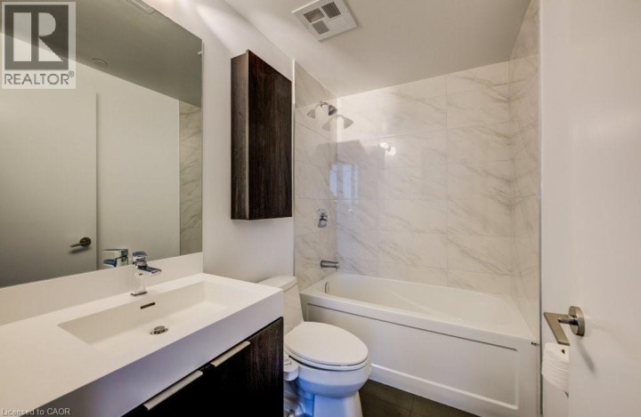 Photo 21 at 3100 KEELE Street 612