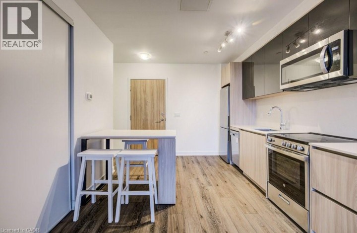 Photo 9 at 3100 KEELE Street 612