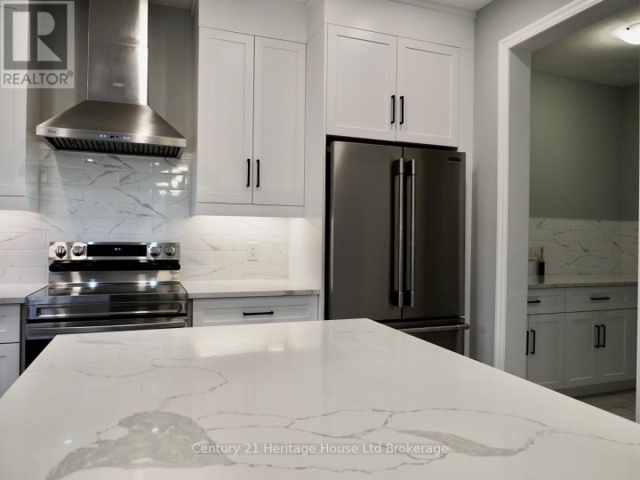 Photo 10 at 8 Sycamore Drive, Tillsonburg