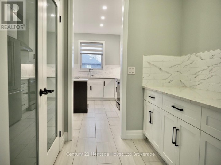 Photo 14 at 8 Sycamore Drive, Tillsonburg