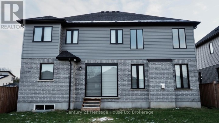 Photo 2 at 8 Sycamore Drive, Tillsonburg