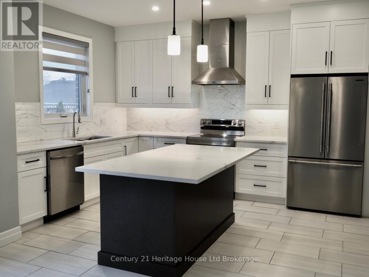 Photo 9 at 8 Sycamore Drive, Tillsonburg