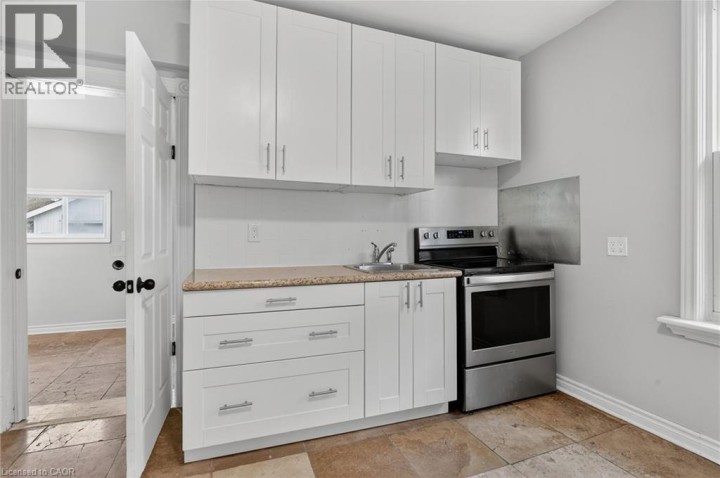 Photo 12 at 28 Cayuga Street, Brantford