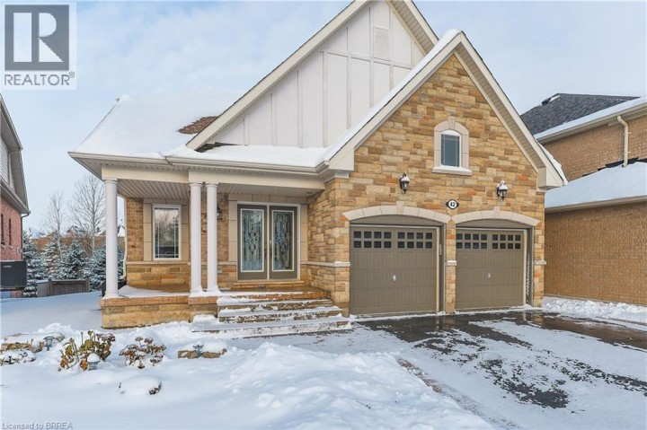 Photo 1 at 42 Davidson Court, Brantford