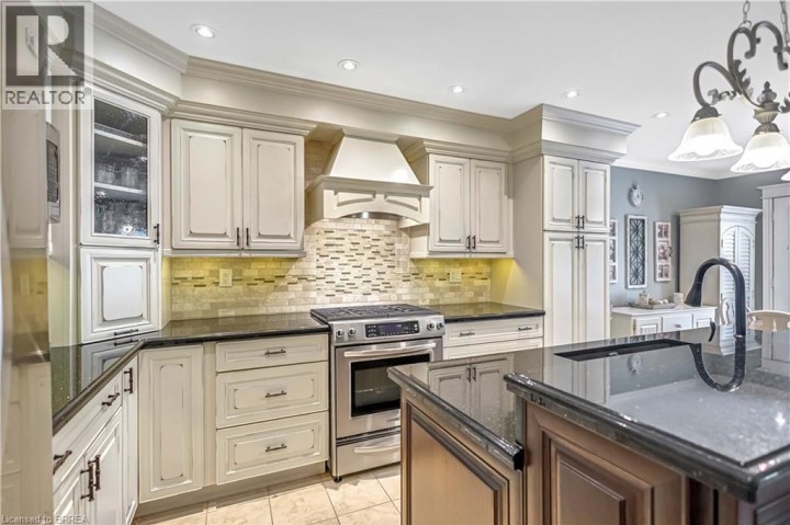 Photo 12 at 42 Davidson Court, Brantford