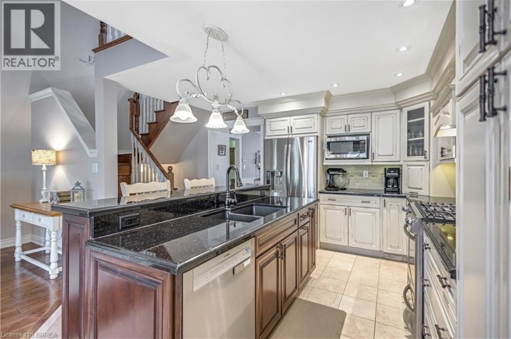 Photo 14 at 42 Davidson Court, Brantford