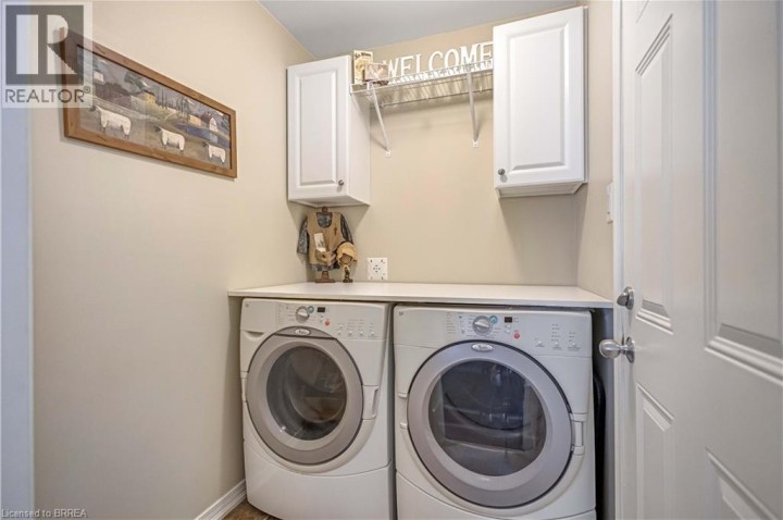 Photo 17 at 42 Davidson Court, Brantford