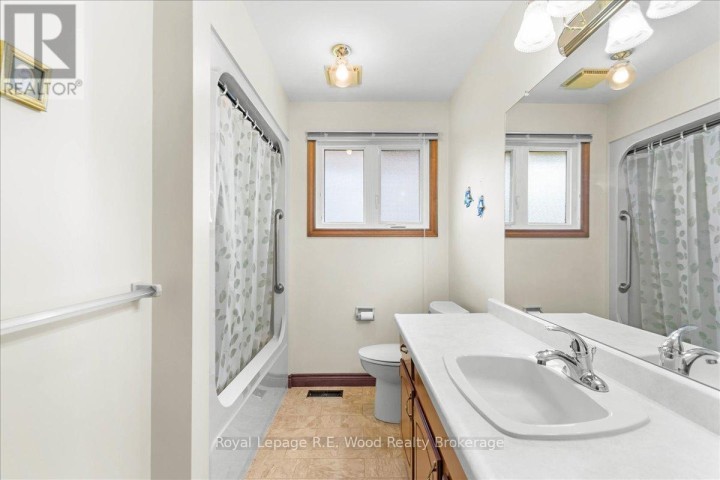 Photo 22 at 38 Denrich Avenue, Tillsonburg