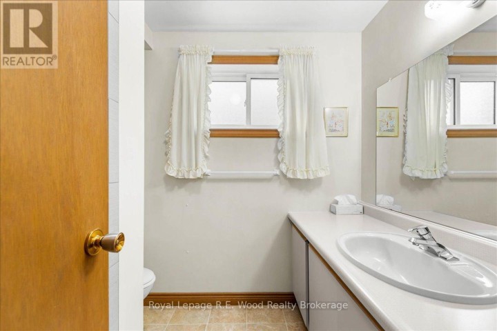 Photo 32 at 38 Denrich Avenue, Tillsonburg