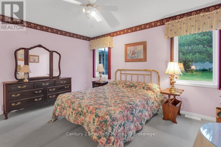 Photo 12 at 14 Mcdonald Court, Tillsonburg