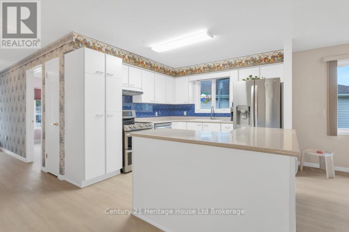 Photo 4 at 14 Mcdonald Court, Tillsonburg