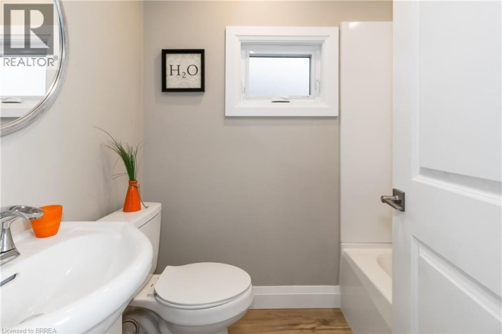 Photo 14 at 16 Mt. Pleasant Street, Brantford