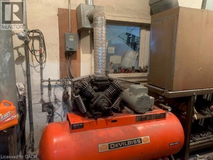 Photo 13 at 2427 Pinegrove Road, Rural Middleton, Delhi