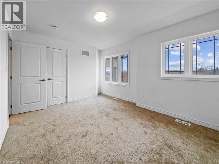 Photo 15 at 29 Mair Avenue, Brantford