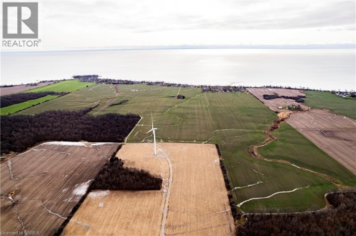 Photo 15 at 905 Lakeshore Road