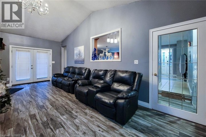 Photo 10 at 6 Bayly Drive, Innerkip (Green Lane Park), Woodstock