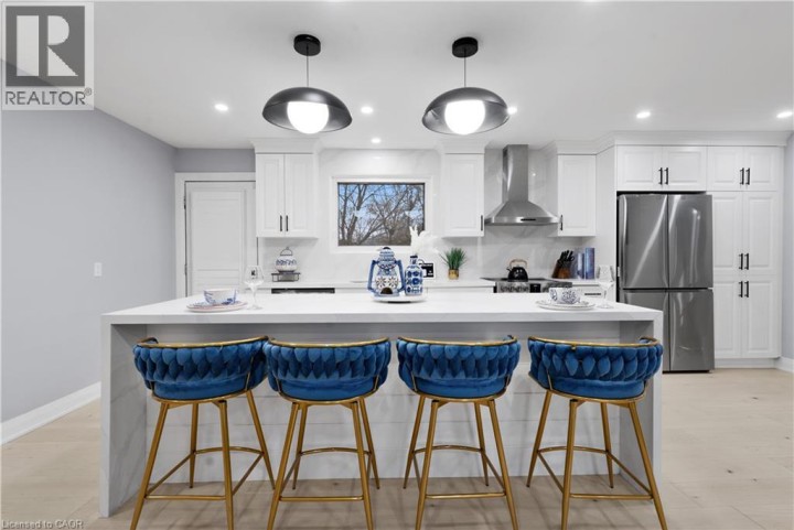 Photo 18 at 19 Broad Street, Brantford